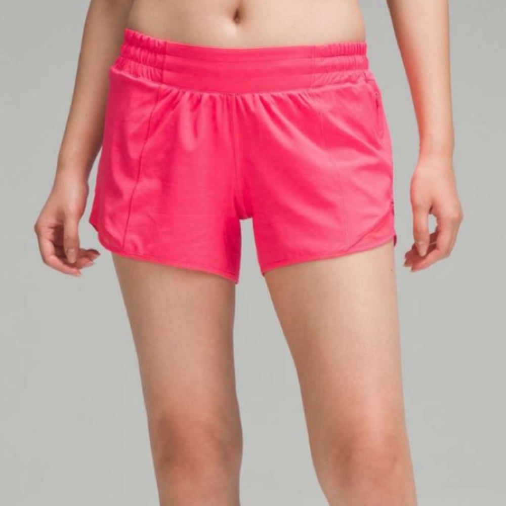 Lululemon Hotty Hot Low Rise Short